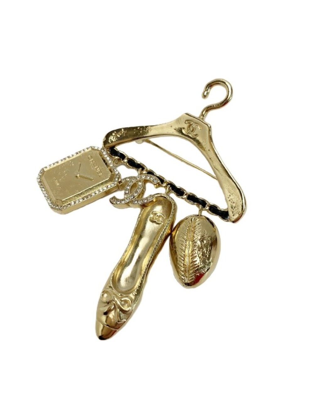Chanel CC Logo Motif Gold Black Brooch